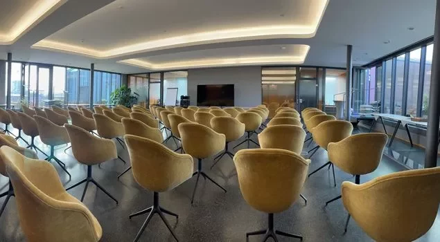 Goodlife_1000Satellites_Hamburg